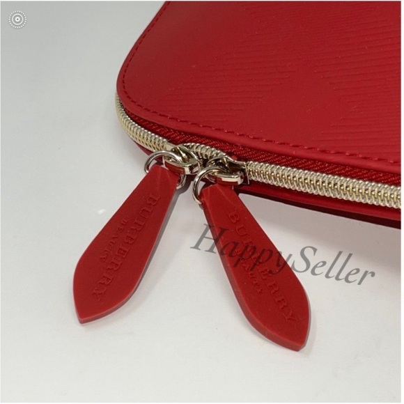 - 🌺 NEW BURBERRY Exclusive red pouch   faux leather toiletry bag  case🌺 - Picture 11 of 17